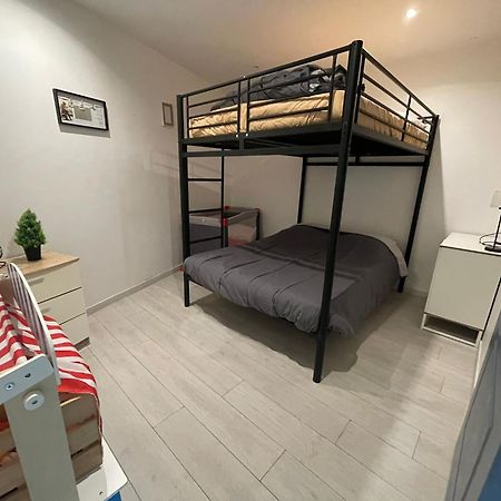 Appartement Villiers Sur Morin Proche De Disneyland Exteriör bild