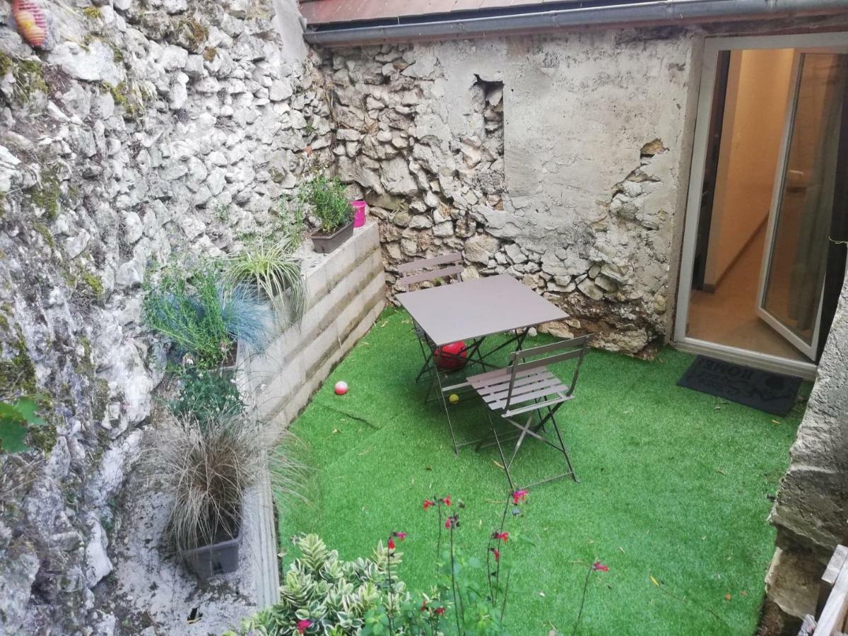 Appartement Villiers Sur Morin Proche De Disneyland Exteriör bild